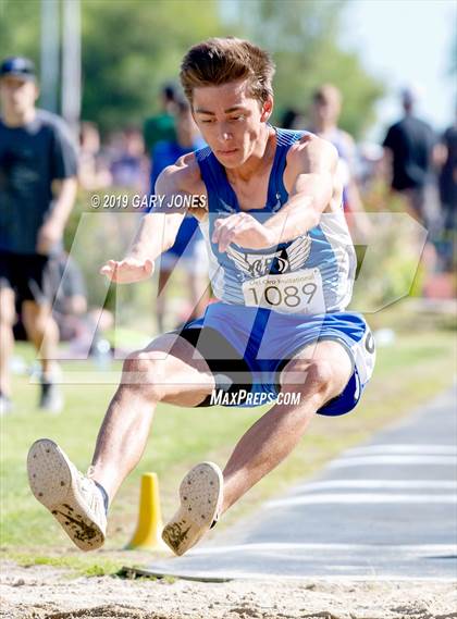 Thumbnail 3 in Del Oro Invitational photogallery.