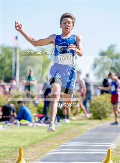 Thumbnail 2 in Del Oro Invitational photogallery.