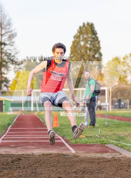 Thumbnail 1 in McKay High School Invitational photogallery.
