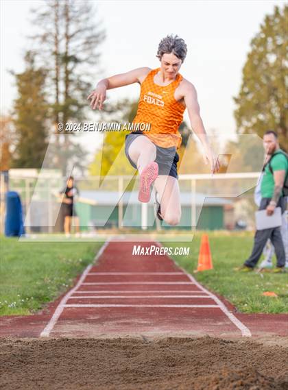Thumbnail 2 in McKay High School Invitational photogallery.