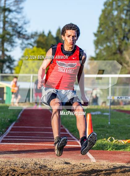 Thumbnail 1 in McKay High School Invitational photogallery.