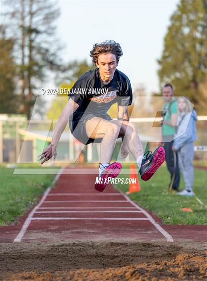 Thumbnail 1 in McKay High School Invitational photogallery.