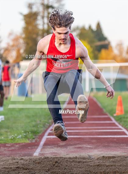 Thumbnail 1 in McKay High School Invitational photogallery.