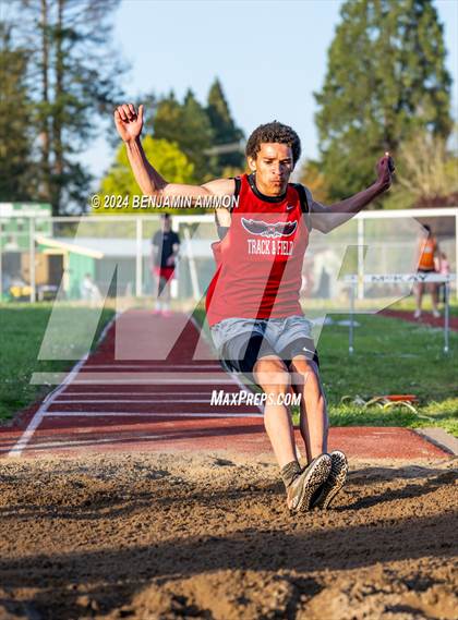 Thumbnail 2 in McKay High School Invitational photogallery.