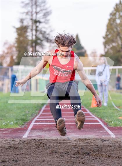 Thumbnail 3 in McKay High School Invitational photogallery.