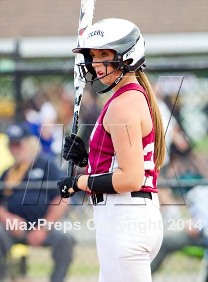 Thumbnail 1 in Solvay vs. Eden (NYSPHSAA Class B Final) photogallery.