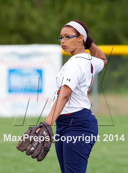 Thumbnail 3 in Solvay vs. Eden (NYSPHSAA Class B Final) photogallery.