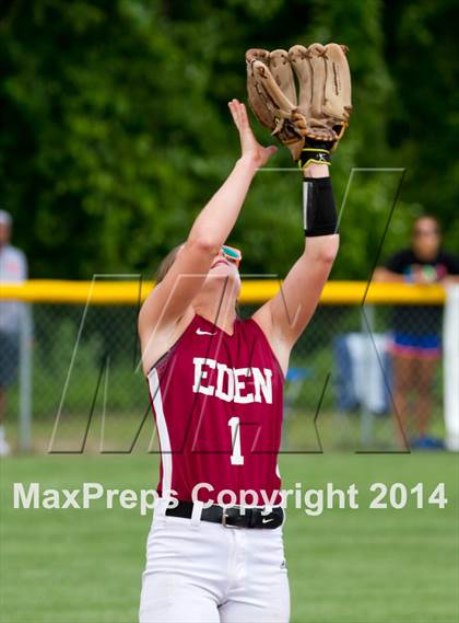 Thumbnail 2 in Solvay vs. Eden (NYSPHSAA Class B Final) photogallery.