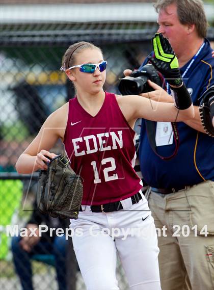 Thumbnail 1 in Solvay vs. Eden (NYSPHSAA Class B Final) photogallery.