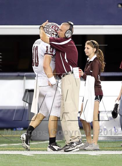Thumbnail 1 in East Bernard vs. Mildred (UIL 2A Division 2 Final) photogallery.