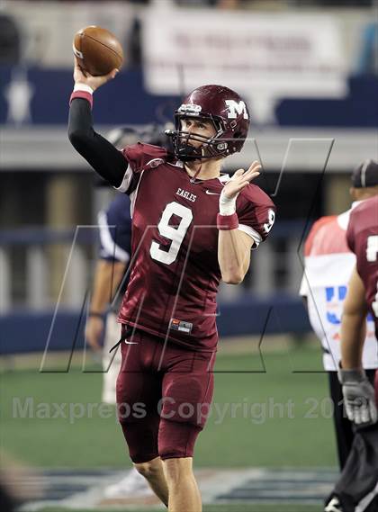 Thumbnail 2 in East Bernard vs. Mildred (UIL 2A Division 2 Final) photogallery.