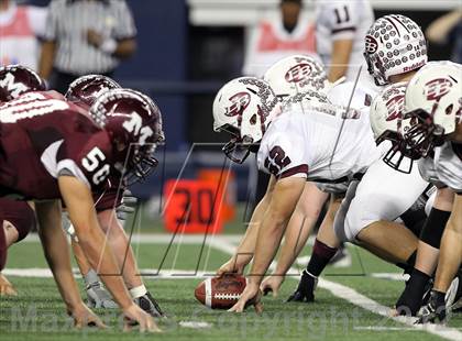 Thumbnail 1 in East Bernard vs. Mildred (UIL 2A Division 2 Final) photogallery.