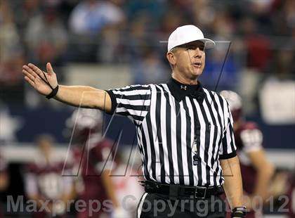 Thumbnail 2 in East Bernard vs. Mildred (UIL 2A Division 2 Final) photogallery.