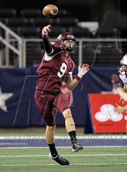 Thumbnail 3 in East Bernard vs. Mildred (UIL 2A Division 2 Final) photogallery.