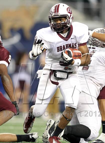 Thumbnail 2 in East Bernard vs. Mildred (UIL 2A Division 2 Final) photogallery.