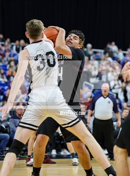 Thumbnail 1 in Graford vs. Texline (UIL 1A State Final) photogallery.