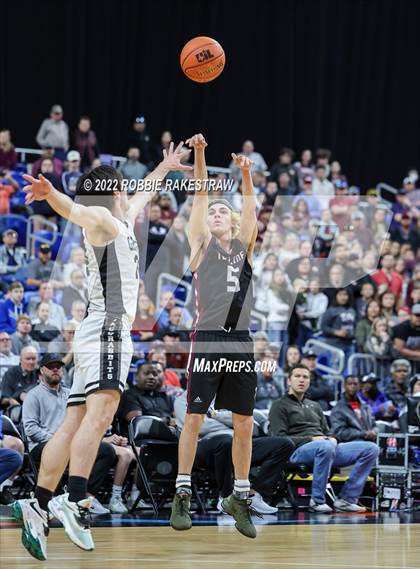 Thumbnail 1 in Graford vs. Texline (UIL 1A State Final) photogallery.