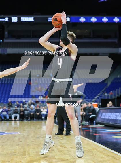 Thumbnail 3 in Graford vs. Texline (UIL 1A State Final) photogallery.