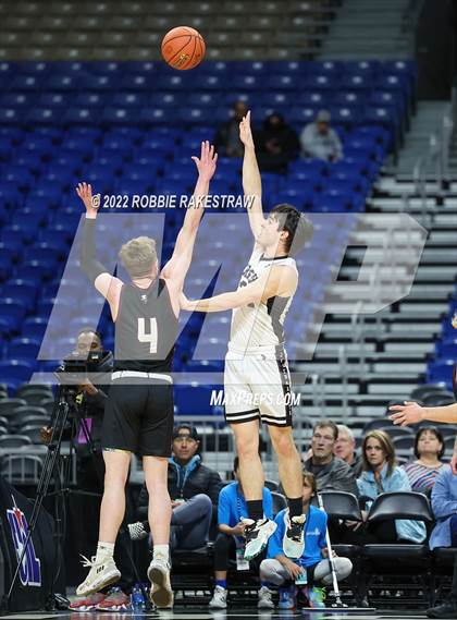 Thumbnail 1 in Graford vs. Texline (UIL 1A State Final) photogallery.