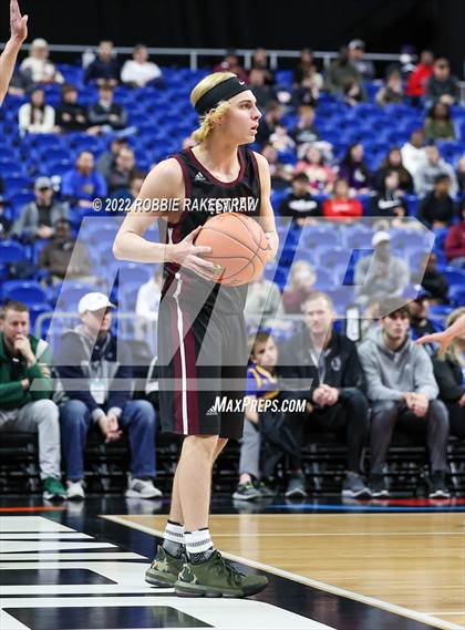 Thumbnail 1 in Graford vs. Texline (UIL 1A State Final) photogallery.