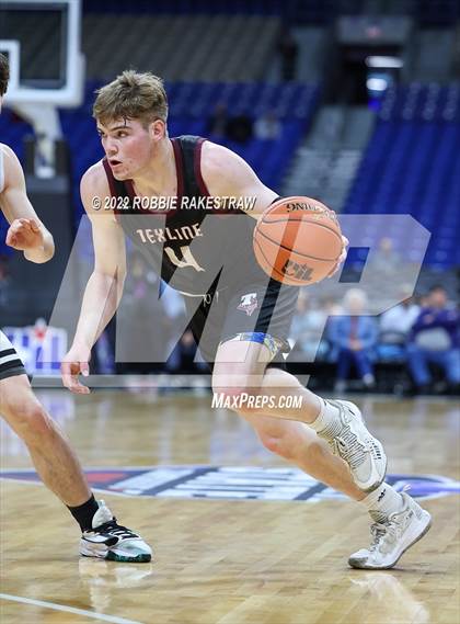Thumbnail 2 in Graford vs. Texline (UIL 1A State Final) photogallery.