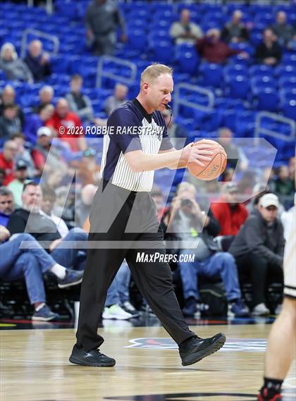 Thumbnail 1 in Graford vs. Texline (UIL 1A State Final) photogallery.