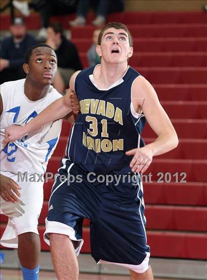 Thumbnail 1 in Nevada Union vs. Capital Christian (Common Good Classic) photogallery.