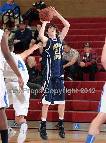 Thumbnail 3 in Nevada Union vs. Capital Christian (Common Good Classic) photogallery.