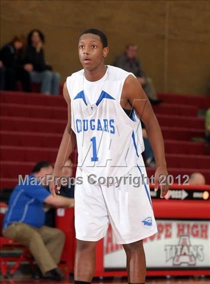 Thumbnail 2 in Nevada Union vs. Capital Christian (Common Good Classic) photogallery.