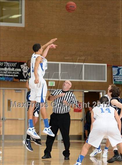 Thumbnail 1 in Nevada Union vs. Capital Christian (Common Good Classic) photogallery.