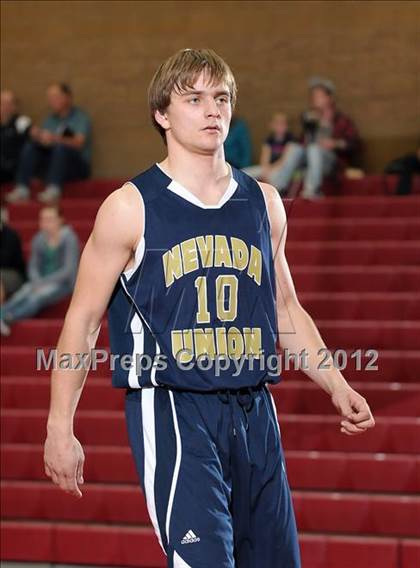 Thumbnail 2 in Nevada Union vs. Capital Christian (Common Good Classic) photogallery.