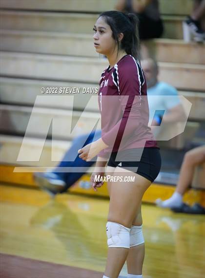 Thumbnail 1 in Notre Dame Prep vs. Red Mountain photogallery.