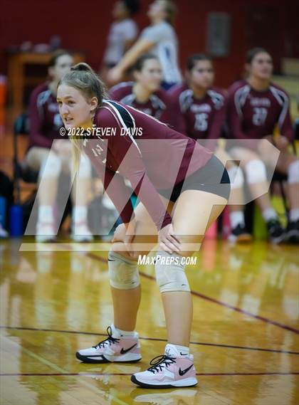 Thumbnail 2 in Notre Dame Prep vs. Red Mountain photogallery.