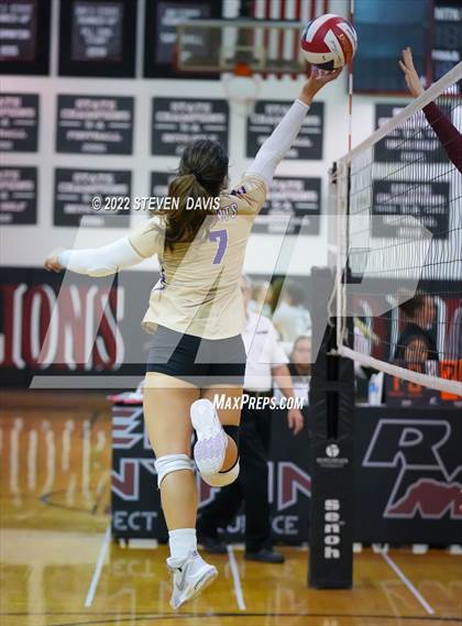 Thumbnail 3 in Notre Dame Prep vs. Red Mountain photogallery.