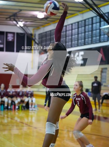 Thumbnail 2 in Notre Dame Prep vs. Red Mountain photogallery.