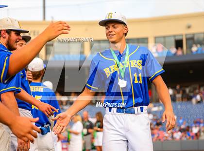 Thumbnail 2 in Springboro vs. Olentangy (OHSAA Division 1 Final) photogallery.