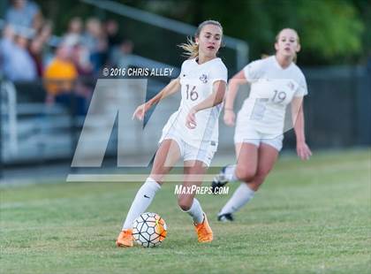 Thumbnail 1 in David Crockett @ Dobyns-Bennett photogallery.