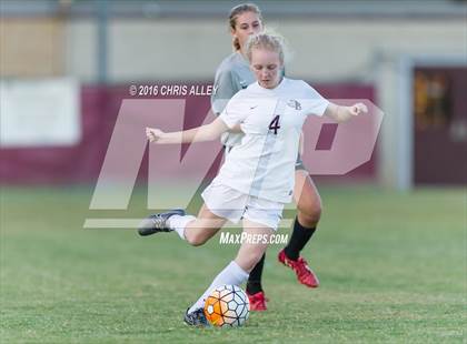 Thumbnail 2 in David Crockett @ Dobyns-Bennett photogallery.