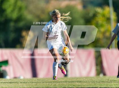 Thumbnail 2 in David Crockett @ Dobyns-Bennett photogallery.