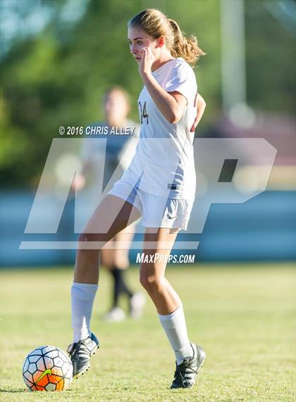 Thumbnail 2 in David Crockett @ Dobyns-Bennett photogallery.