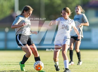 Thumbnail 1 in David Crockett @ Dobyns-Bennett photogallery.