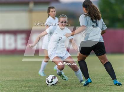 Thumbnail 2 in David Crockett @ Dobyns-Bennett photogallery.