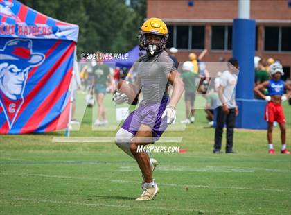 Thumbnail 3 in Cleveland Central vs Desoto Central (U of Memphis 7v7) photogallery.