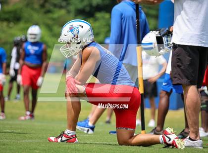 Thumbnail 3 in Cleveland Central vs Desoto Central (U of Memphis 7v7) photogallery.
