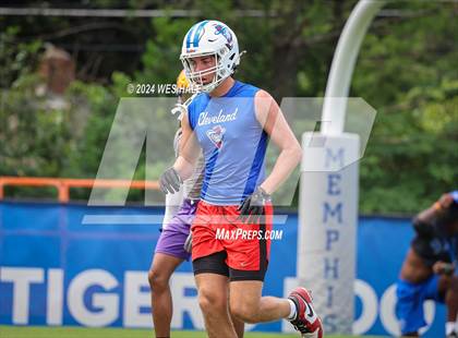 Thumbnail 2 in Cleveland Central vs Desoto Central (U of Memphis 7v7) photogallery.