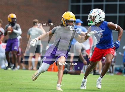 Thumbnail 2 in Cleveland Central vs Desoto Central (U of Memphis 7v7) photogallery.
