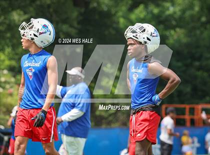 Thumbnail 3 in Cleveland Central vs Desoto Central (U of Memphis 7v7) photogallery.