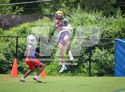 Thumbnail 2 in Cleveland Central vs Desoto Central (U of Memphis 7v7) photogallery.