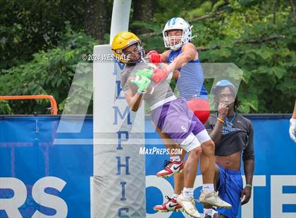 Thumbnail 3 in Cleveland Central vs Desoto Central (U of Memphis 7v7) photogallery.