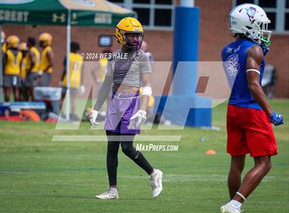 Thumbnail 3 in Cleveland Central vs Desoto Central (U of Memphis 7v7) photogallery.